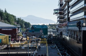 The Oosterdam was one of the last ships of the 2013 season. (Photo by Heather Bryant/KTOO)