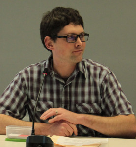 Jeff Redmond at the school board candidate forum held by the Juneau Chamber of Commerce (Photo by David Purdy/KTOO)